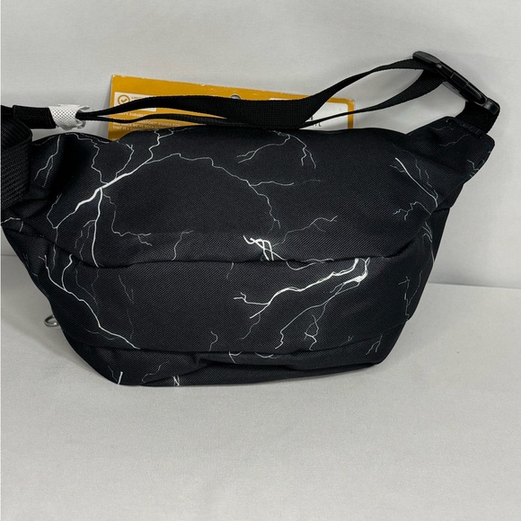 Jansport Fifth Avenue Electric Bolts cross body
Bag - Picture 9 of 10